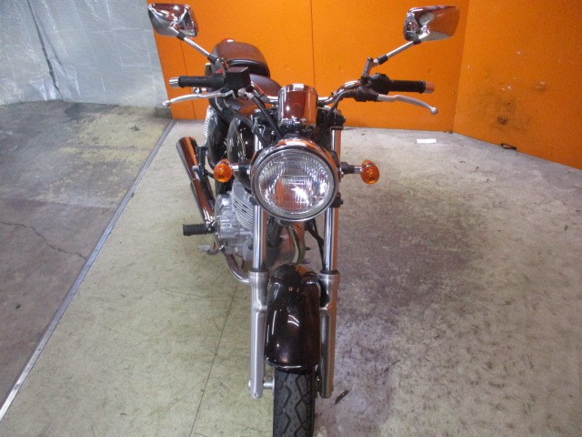 フロントから見てもこの通り状態グッド！購入時はＬＥＤ取付工賃無料ですので是非ともこの機会に！！